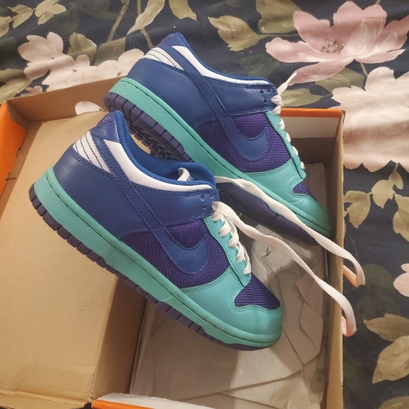 Nike Dunk Low Atlantic Blue Purple Size 7 - Picture 5 of 8